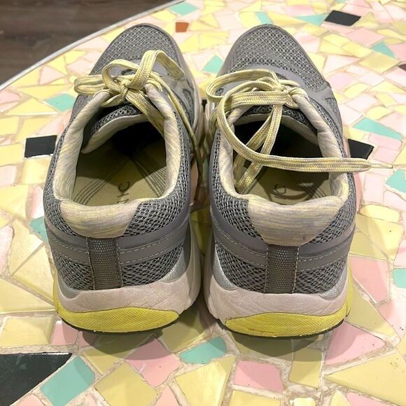 VIONIC Satima Women’s Athletic Cushioned Running Shoes Size 9.5 - Picture 5 of 7